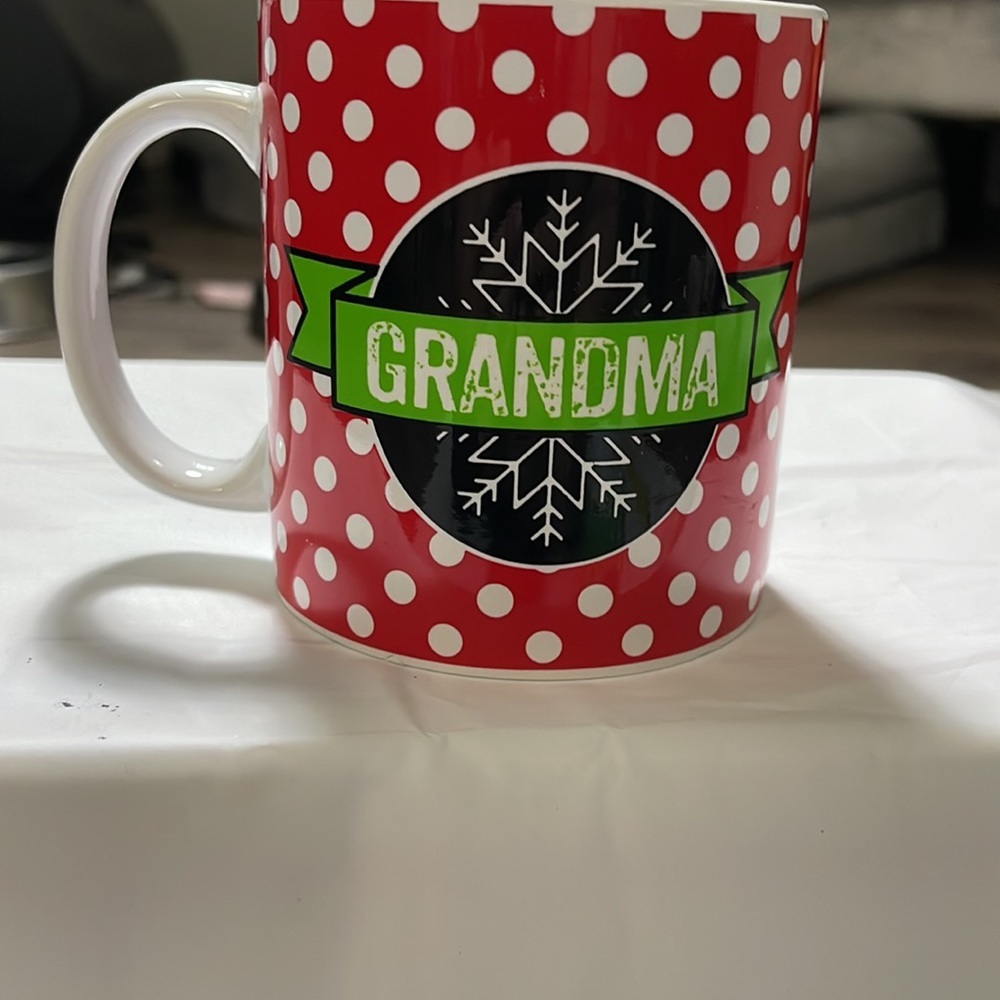 Christmas “Grandpa” & “Grandma “ Mugs Nice Big Ones! - Picture 2 of 6